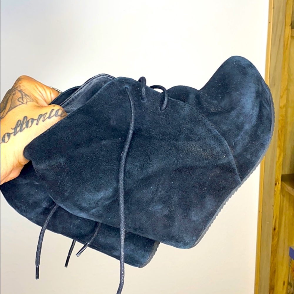 Heel wedges